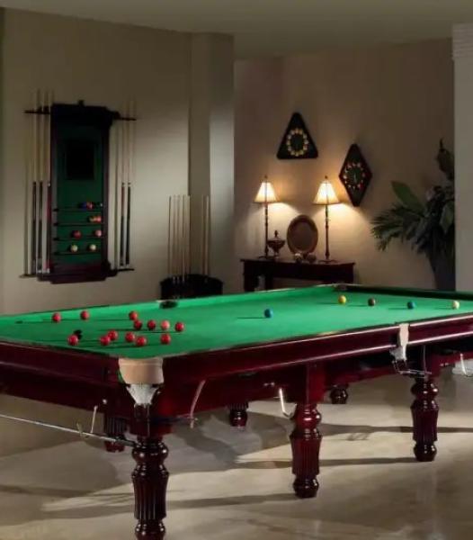 Tables de billard et meubles pour eux,